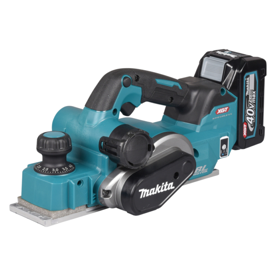 Makita 40Vmax XGT ® Li-ion BL AWS 82mm gyalu 2x4,0Ah
