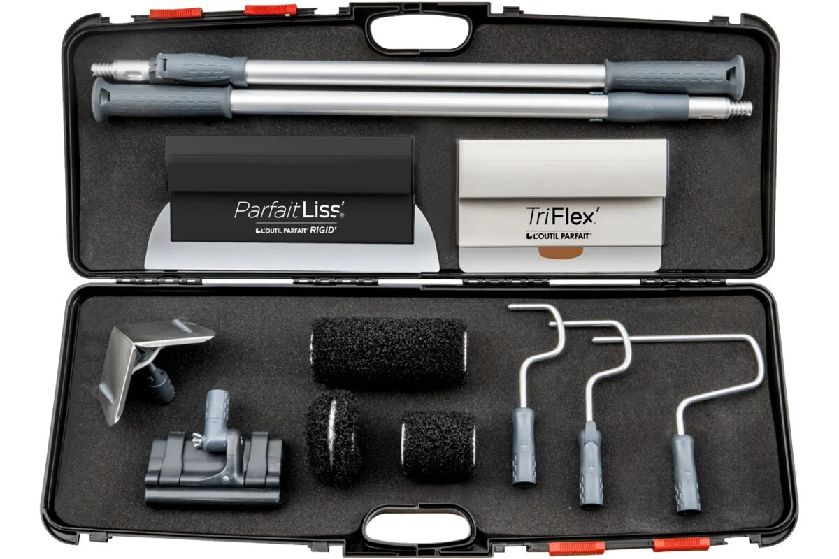 L'Outil Parfait Bandázsoló és kétkezes glett lehúzó szett (Triflex Q1 25 cm, Partfait Rigd 35 cm Q2, Gletthenger 80, 180 és sarok tartóval, 2 teleszkópos hosszabbító, adapter és egy sarok lehúzó fej)